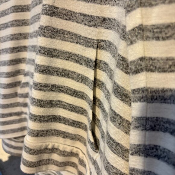 Grey and White Hooded Shirt with Pockets Small - Picture 3 of 4